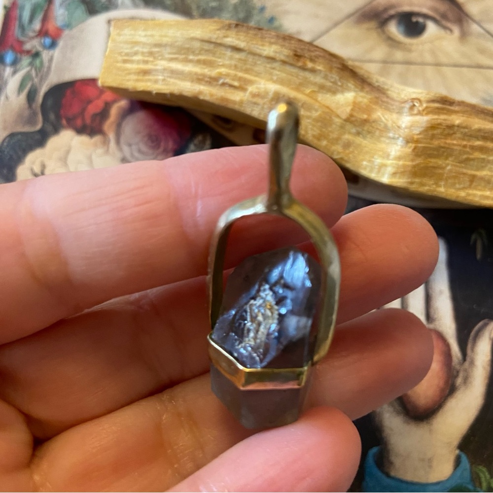 Raw Quartz Encased in Bronze Pendant - Picture 4 of 9